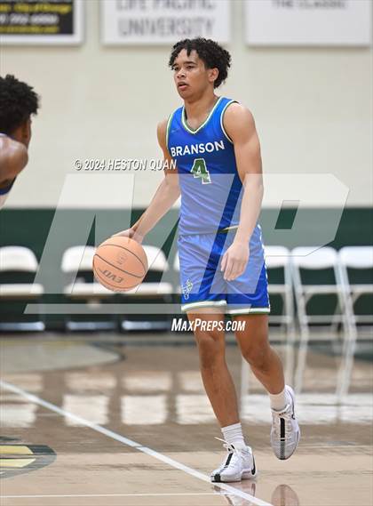 Thumbnail 3 in Windward vs. Branson (Damien Classic) photogallery.