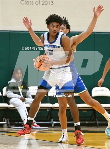 Thumbnail 1 in Windward vs. Branson (Damien Classic) photogallery.