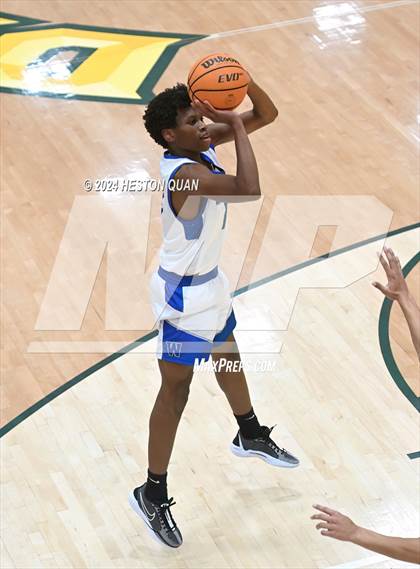 Thumbnail 3 in Windward vs. Branson (Damien Classic) photogallery.
