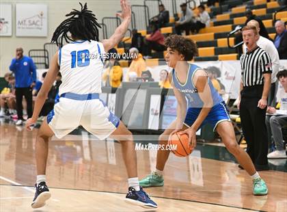 Thumbnail 2 in Windward vs. Branson (Damien Classic) photogallery.