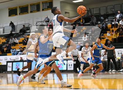Thumbnail 3 in Windward vs. Branson (Damien Classic) photogallery.