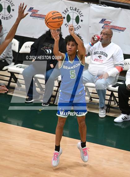 Thumbnail 1 in Windward vs. Branson (Damien Classic) photogallery.