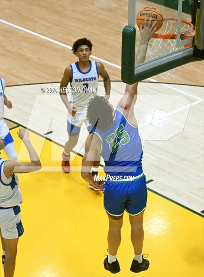 Thumbnail 2 in Windward vs. Branson (Damien Classic) photogallery.