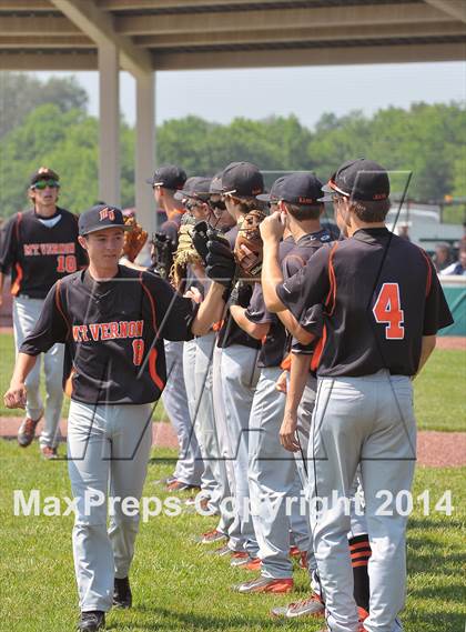 Thumbnail 3 in Carbondale vs Mt. Vernon (IHSA 2A Regional Final) photogallery.