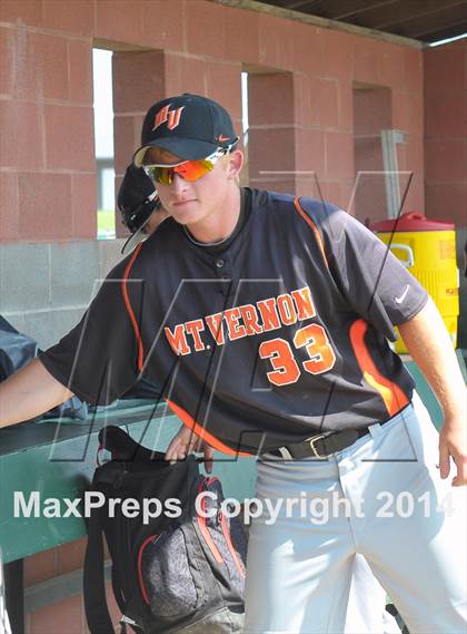 Thumbnail 2 in Carbondale vs Mt. Vernon (IHSA 2A Regional Final) photogallery.