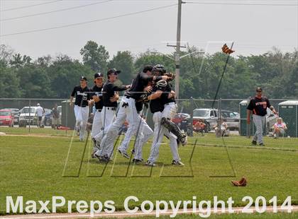 Thumbnail 1 in Carbondale vs Mt. Vernon (IHSA 2A Regional Final) photogallery.