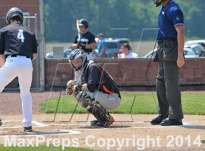 Thumbnail 3 in Carbondale vs Mt. Vernon (IHSA 2A Regional Final) photogallery.