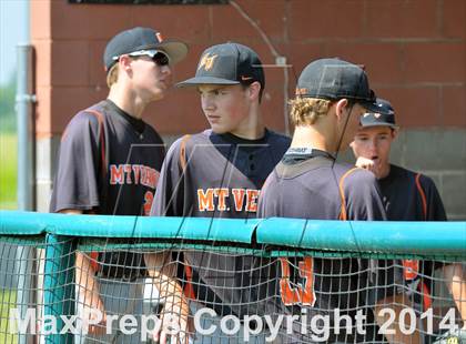 Thumbnail 1 in Carbondale vs Mt. Vernon (IHSA 2A Regional Final) photogallery.
