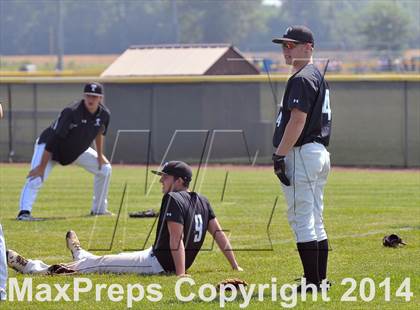 Thumbnail 1 in Carbondale vs Mt. Vernon (IHSA 2A Regional Final) photogallery.