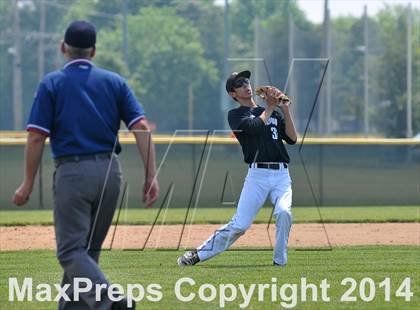 Thumbnail 1 in Carbondale vs Mt. Vernon (IHSA 2A Regional Final) photogallery.