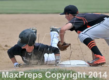 Thumbnail 1 in Carbondale vs Mt. Vernon (IHSA 2A Regional Final) photogallery.