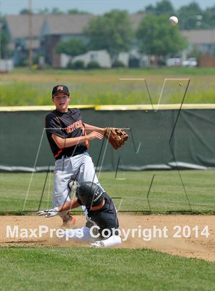 Thumbnail 1 in Carbondale vs Mt. Vernon (IHSA 2A Regional Final) photogallery.