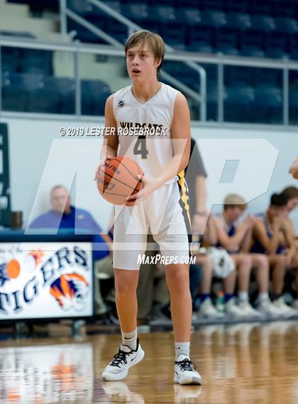 Thumbnail 3 in Comfort vs Yorktown (Goliad Tournament) photogallery.