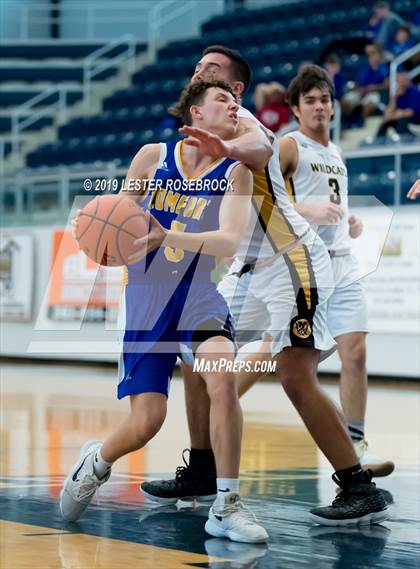 Thumbnail 3 in Comfort vs Yorktown (Goliad Tournament) photogallery.