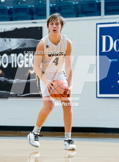 Thumbnail 2 in Comfort vs Yorktown (Goliad Tournament) photogallery.