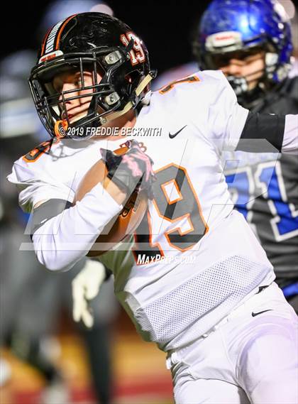 Thumbnail 1 in Tom Bean vs. Rivercrest (UIL 2A Division 1 Region II Bi-District) photogallery.