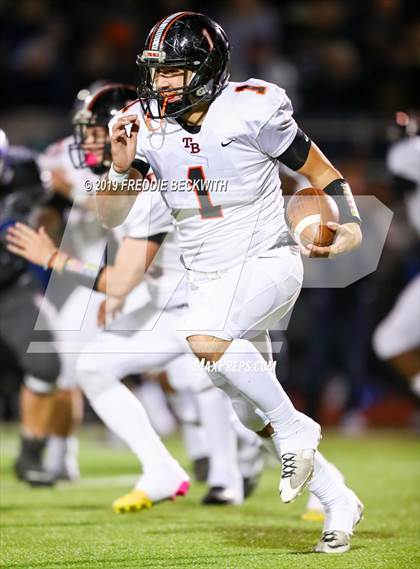 Thumbnail 2 in Tom Bean vs. Rivercrest (UIL 2A Division 1 Region II Bi-District) photogallery.