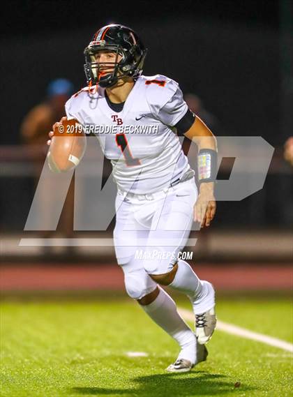 Thumbnail 1 in Tom Bean vs. Rivercrest (UIL 2A Division 1 Region II Bi-District) photogallery.