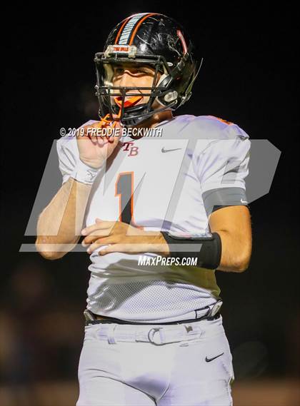 Thumbnail 2 in Tom Bean vs. Rivercrest (UIL 2A Division 1 Region II Bi-District) photogallery.