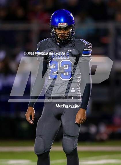 Thumbnail 2 in Tom Bean vs. Rivercrest (UIL 2A Division 1 Region II Bi-District) photogallery.