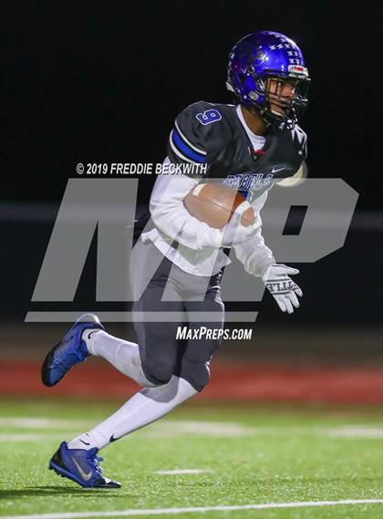 Thumbnail 1 in Tom Bean vs. Rivercrest (UIL 2A Division 1 Region II Bi-District) photogallery.