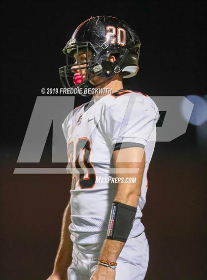 Thumbnail 1 in Tom Bean vs. Rivercrest (UIL 2A Division 1 Region II Bi-District) photogallery.