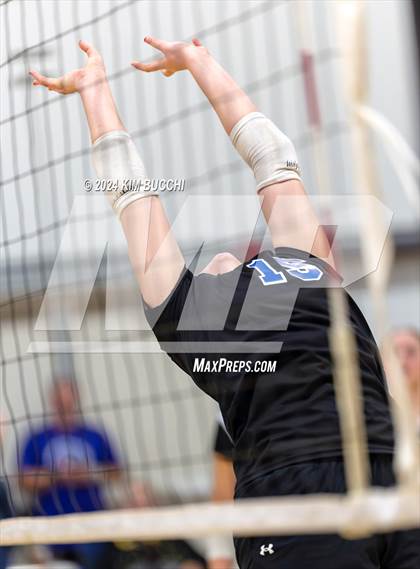 Thumbnail 3 in Anderson HomeSchool vs Fort Wayne (Midwest Volleyball Classic) photogallery.