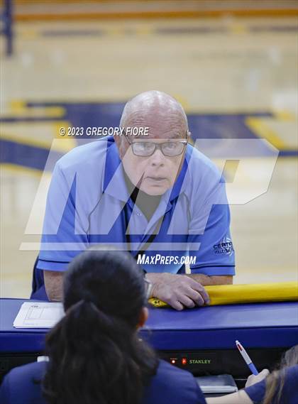 Thumbnail 1 in Harvard-Westlake @ Notre Dame (SO) photogallery.