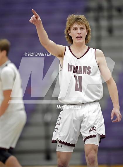Thumbnail 1 in Pine View vs. Elko (Riverton Holiday Tournament) photogallery.