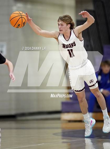 Thumbnail 2 in Pine View vs. Elko (Riverton Holiday Tournament) photogallery.