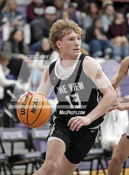 Thumbnail 1 in Pine View vs. Elko (Riverton Holiday Tournament) photogallery.