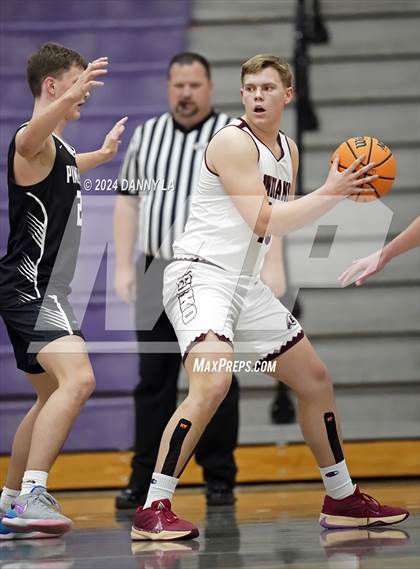 Thumbnail 2 in Pine View vs. Elko (Riverton Holiday Tournament) photogallery.