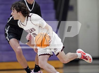 Thumbnail 2 in Pine View vs. Elko (Riverton Holiday Tournament) photogallery.