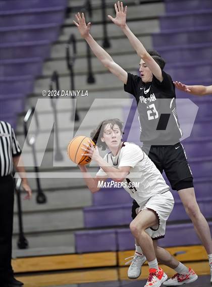 Thumbnail 1 in Pine View vs. Elko (Riverton Holiday Tournament) photogallery.