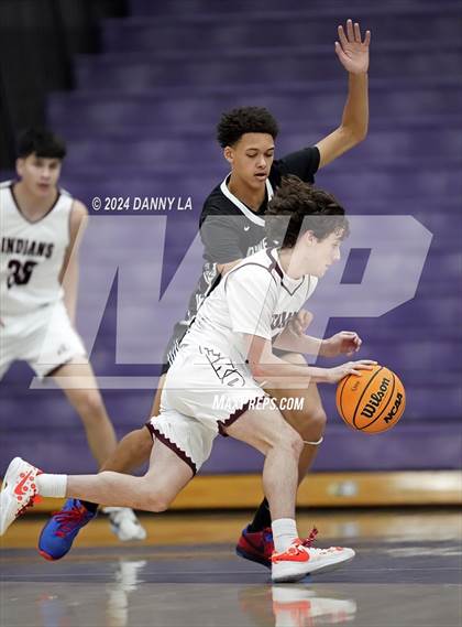 Thumbnail 1 in Pine View vs. Elko (Riverton Holiday Tournament) photogallery.