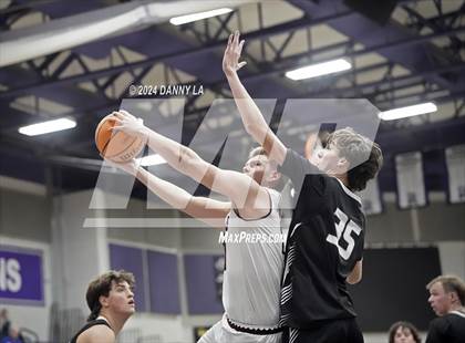 Thumbnail 1 in Pine View vs. Elko (Riverton Holiday Tournament) photogallery.