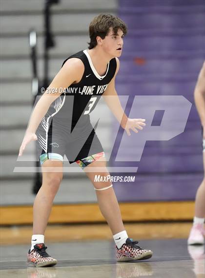 Thumbnail 3 in Pine View vs. Elko (Riverton Holiday Tournament) photogallery.