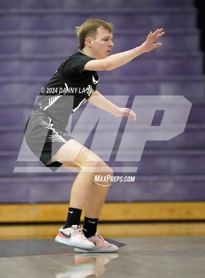 Thumbnail 2 in Pine View vs. Elko (Riverton Holiday Tournament) photogallery.