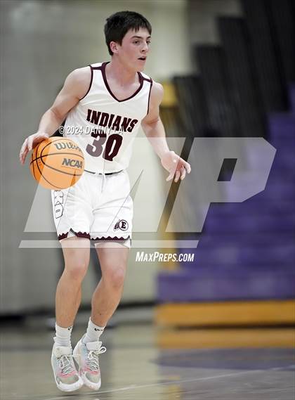 Thumbnail 2 in Pine View vs. Elko (Riverton Holiday Tournament) photogallery.