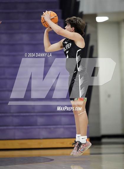 Thumbnail 3 in Pine View vs. Elko (Riverton Holiday Tournament) photogallery.