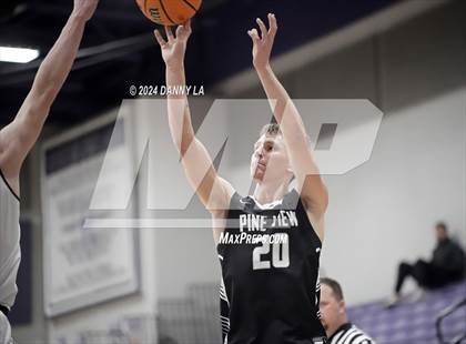 Thumbnail 1 in Pine View vs. Elko (Riverton Holiday Tournament) photogallery.