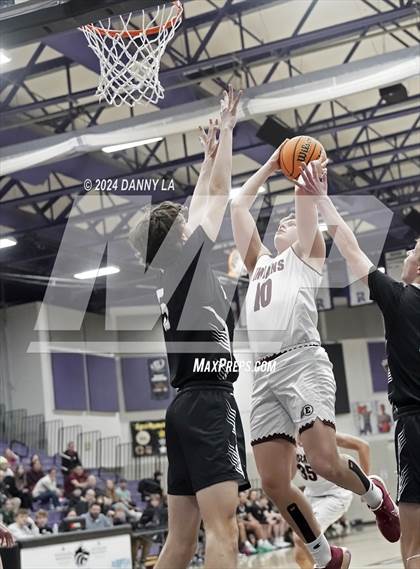 Thumbnail 2 in Pine View vs. Elko (Riverton Holiday Tournament) photogallery.
