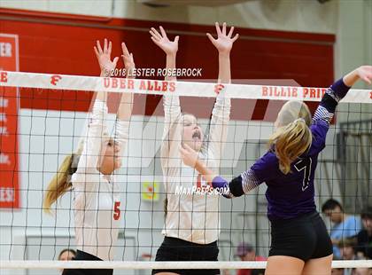 Thumbnail 3 in Navarro @ Fredericksburg photogallery.