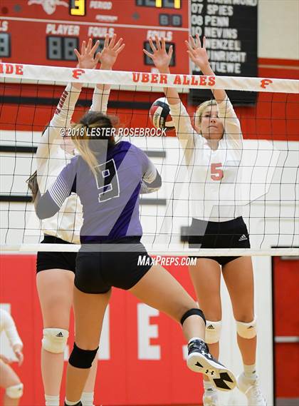 Thumbnail 3 in Navarro @ Fredericksburg photogallery.