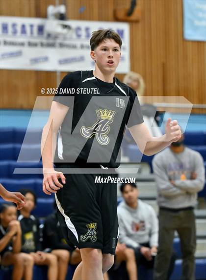 Thumbnail 1 in Armijo @ Burbank photogallery.