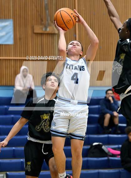 Thumbnail 1 in Armijo @ Burbank photogallery.