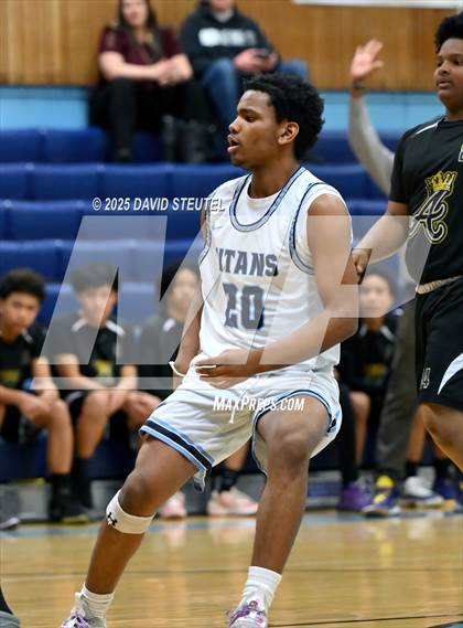 Thumbnail 2 in Armijo @ Burbank photogallery.