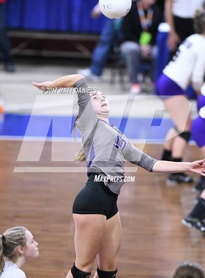 Thumbnail 3 in Niwot vs. Discovery Canyon (CHSAA 4A Pool 4) photogallery.