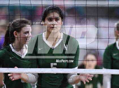 Thumbnail 1 in Niwot vs. Discovery Canyon (CHSAA 4A Pool 4) photogallery.