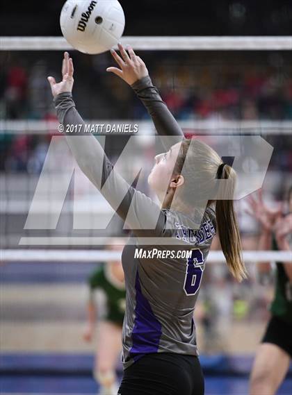 Thumbnail 3 in Niwot vs. Discovery Canyon (CHSAA 4A Pool 4) photogallery.